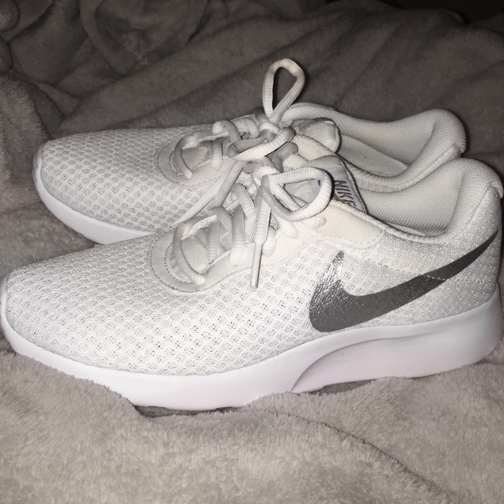 White Nike Women’s